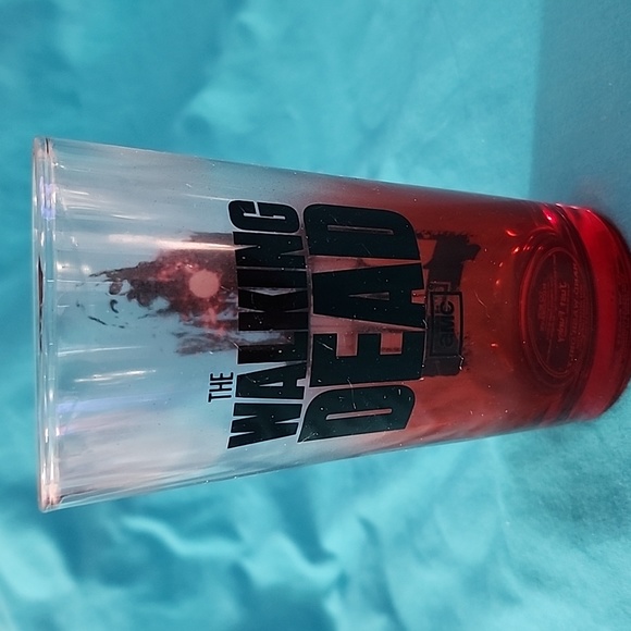 NIB The Walking Dead Set of 4 Collector Drinking Glasses - Picture 12 of 14
